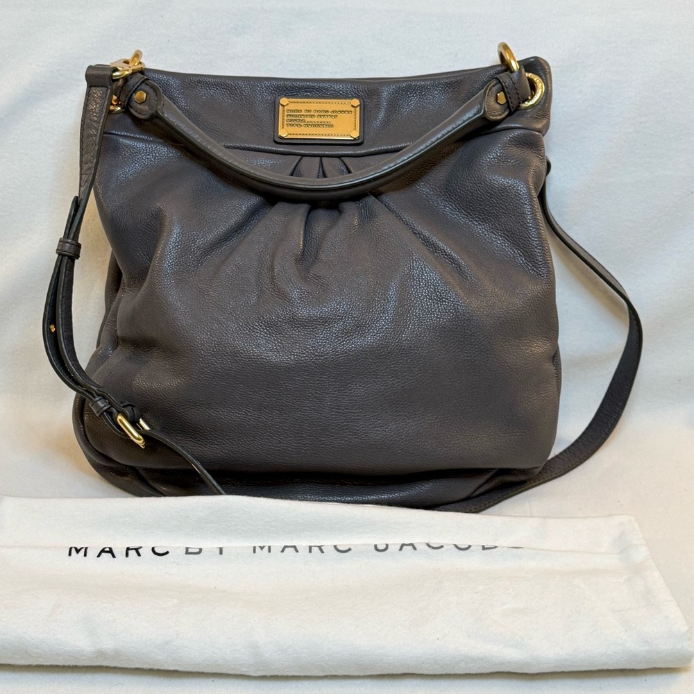 Marc Jacobs Classic Q Hillier in Gray Leather Hobo Bag; Dust Bag Included